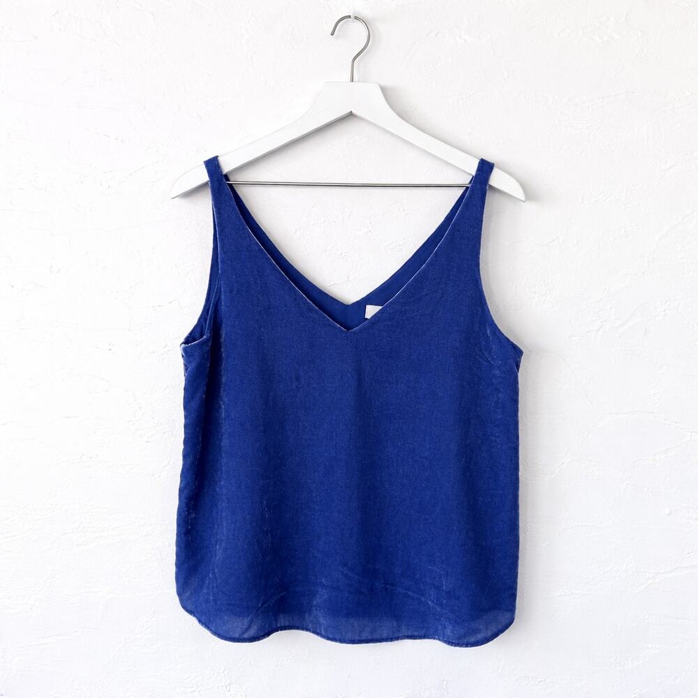 LOFT Petite Blue Velvet V-Neck Shell MP Holiday Party Top